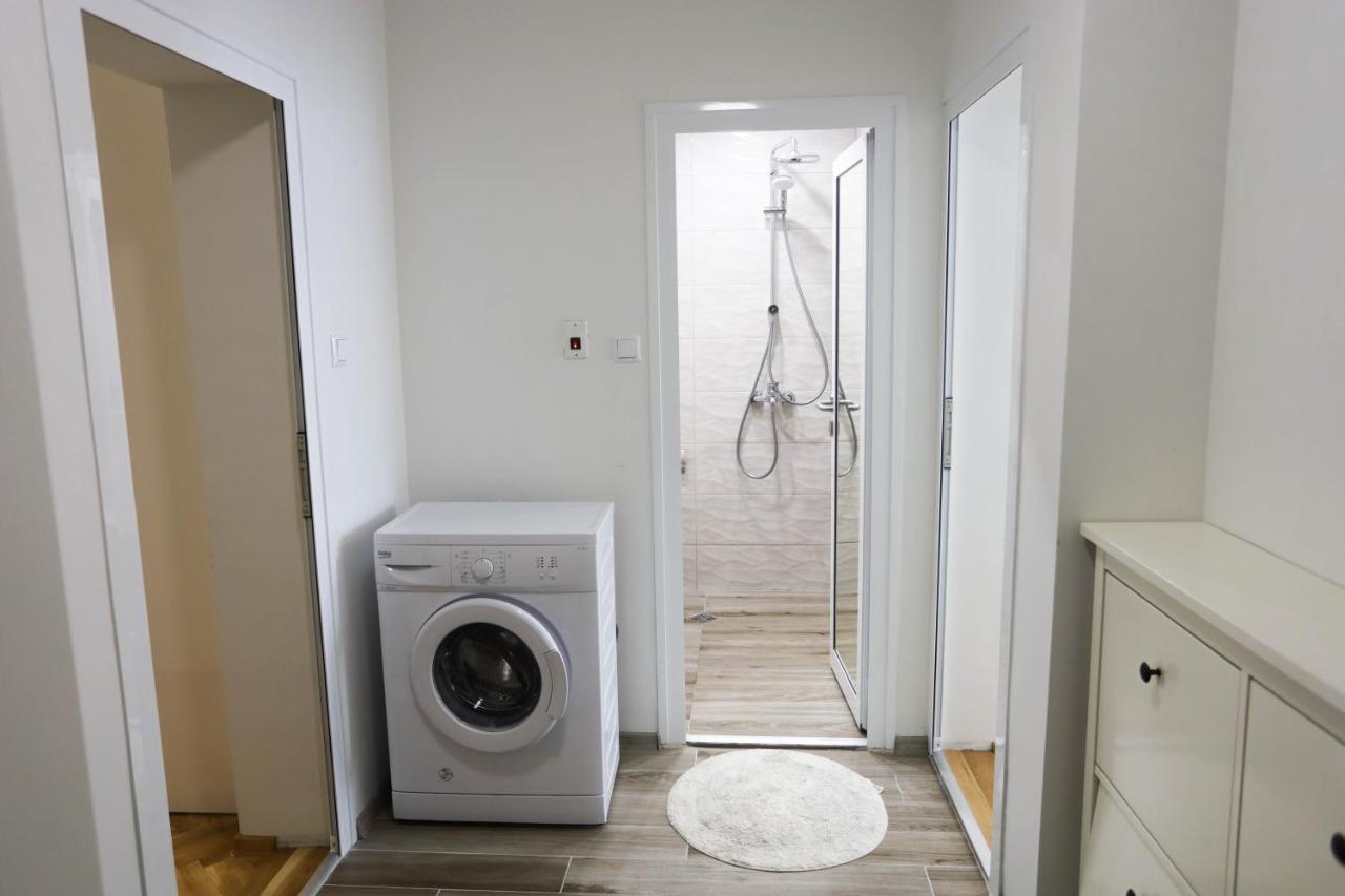 White Central Apartment Варна Экстерьер фото
